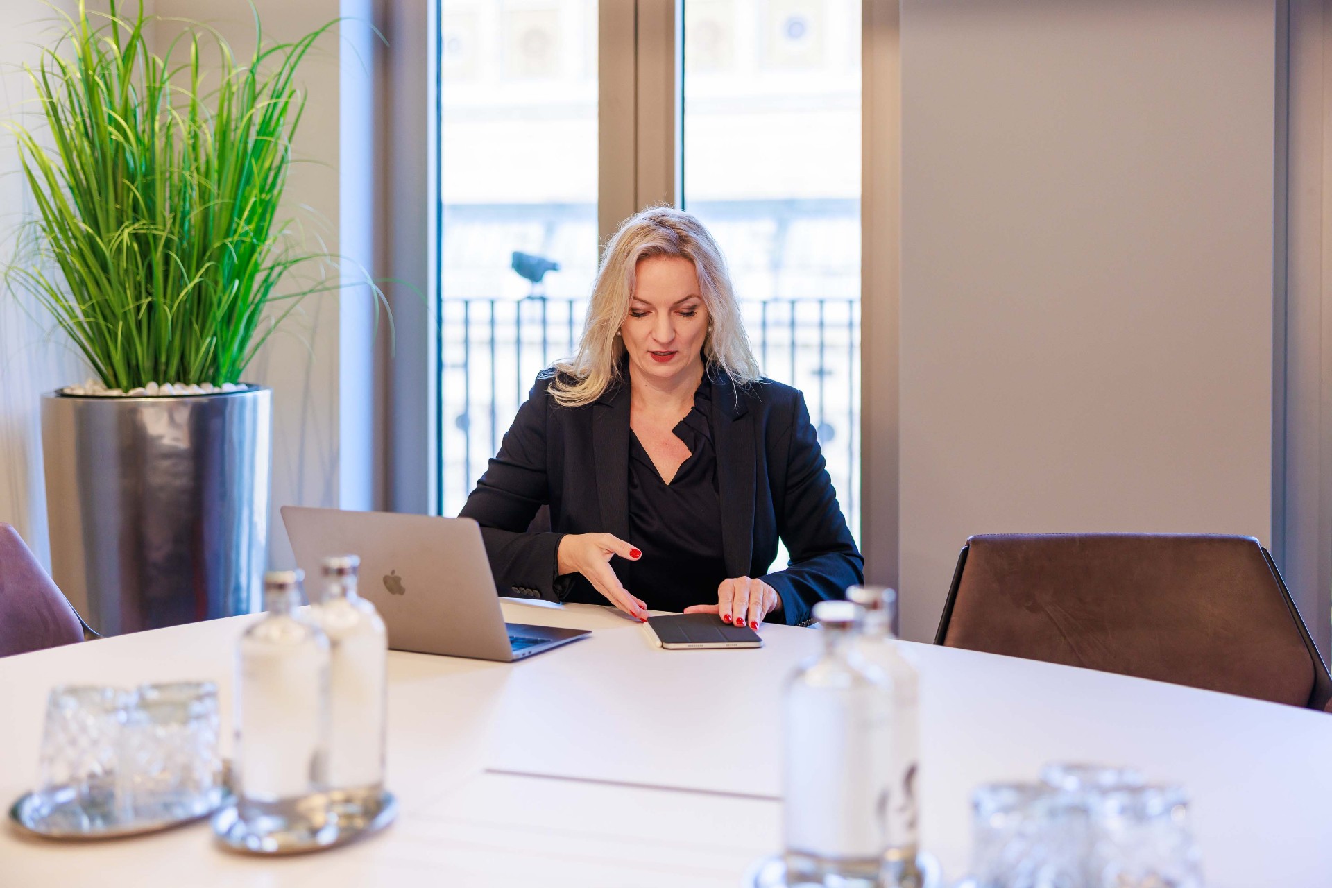 Martina Peukert, systemische Business-Coach, Frankfurt – vor der Alten Oper